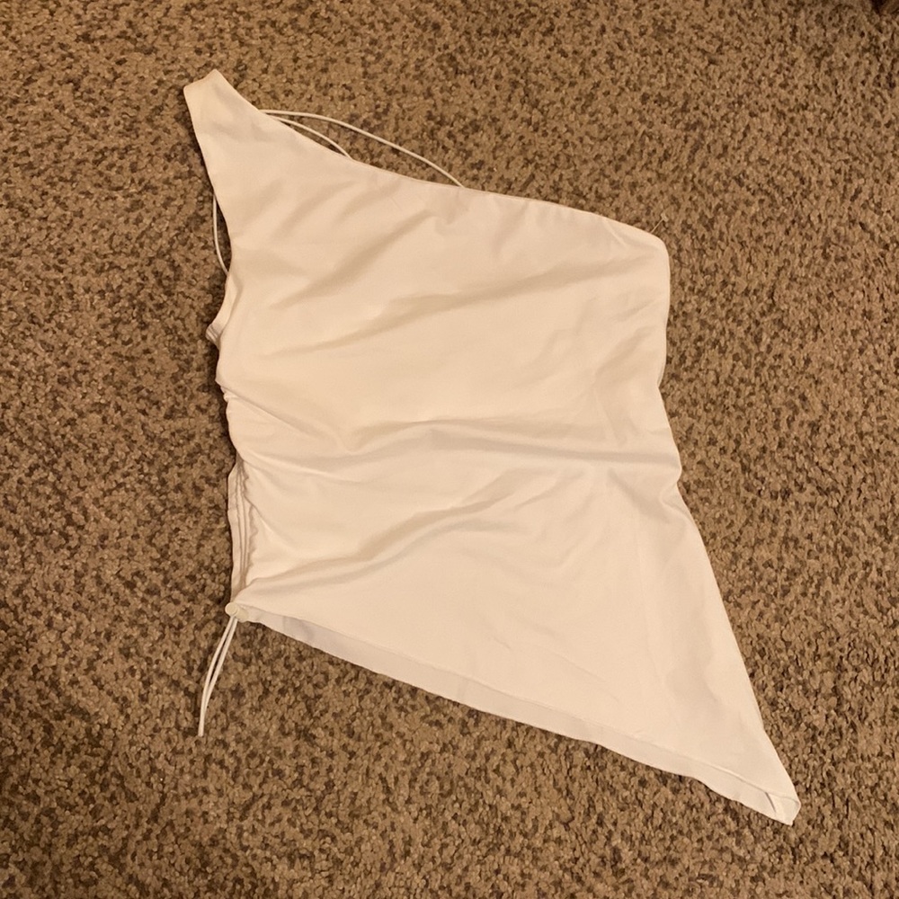 Free People Movement Find Your Flow One Shoulder Cami White NWOT - Picture 4 of 8